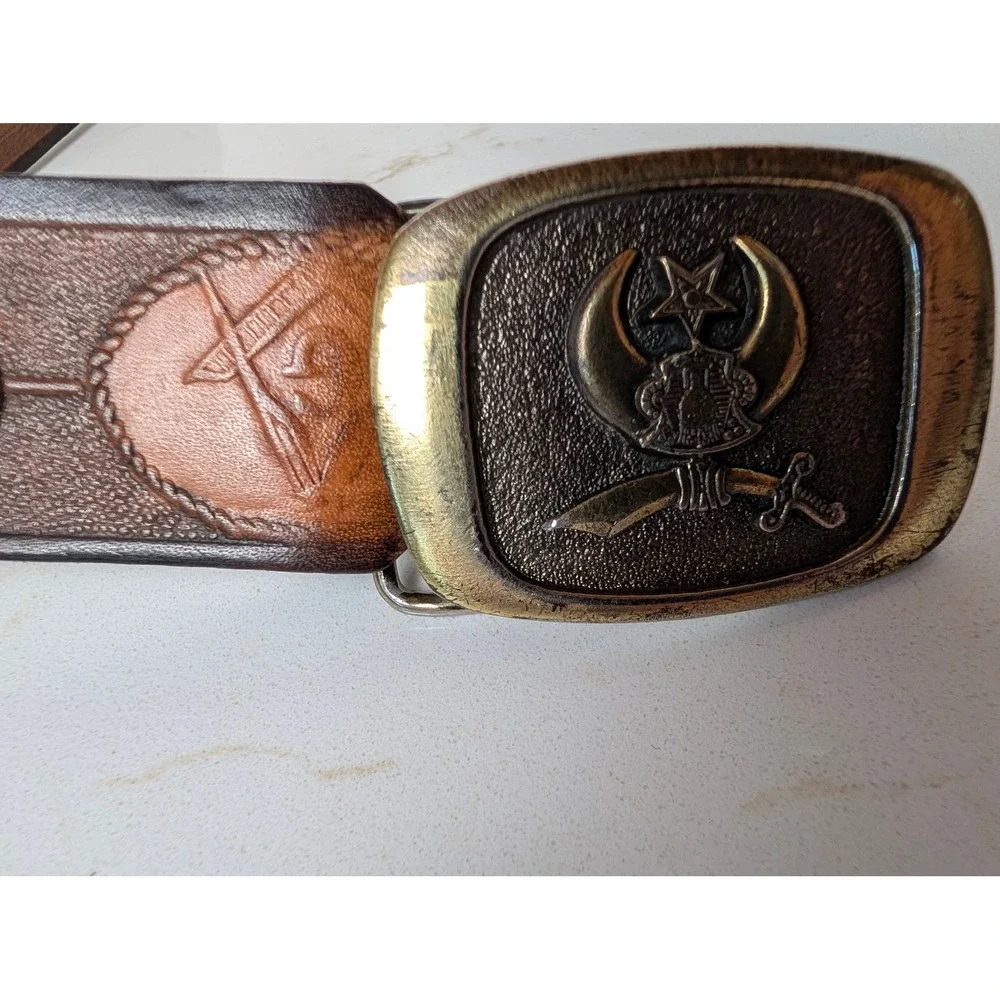 Vintage 1983 Shriners Masonic Belt Buckle MM Limited Chicago Serial 1308 Leather